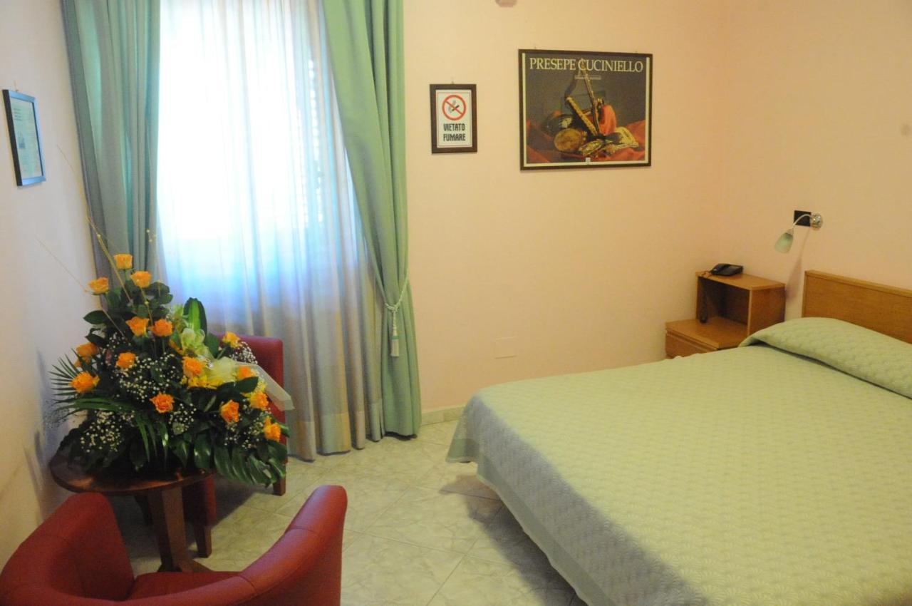 Hotel Grillo Verde Torre Annunziata Eksteriør billede